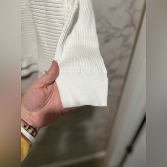 Vineyard Vines Batwing White Sweater - Picture 5 of 8